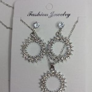Silver Neckles